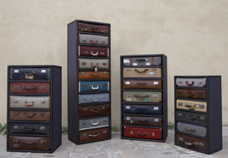 Illustration for article titled Retrotastic Furniture Made from Amazing Old Suitcases and Trunks